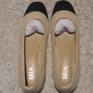 MIA Beige Knit Ballet Flats with Black Toe Cap